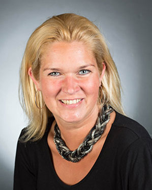 Jenny Werner - Jo Bramer Messebau GmbH & Co. KG Jenny Werner - Jo Bramer Messebau GmbH & Co. KG